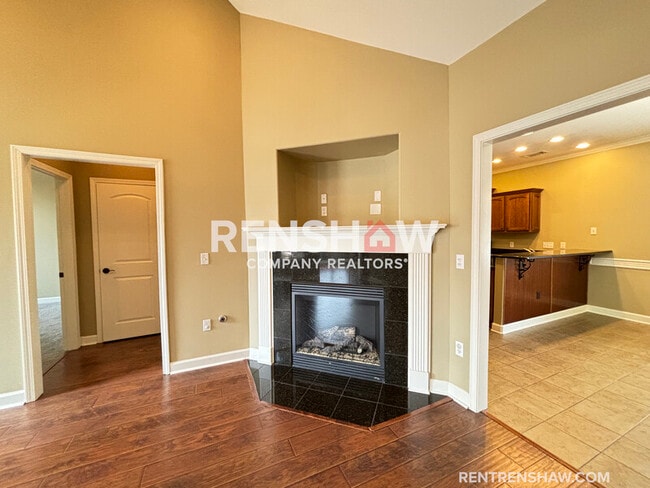 Photo - 1395 Calumet Farms Dr