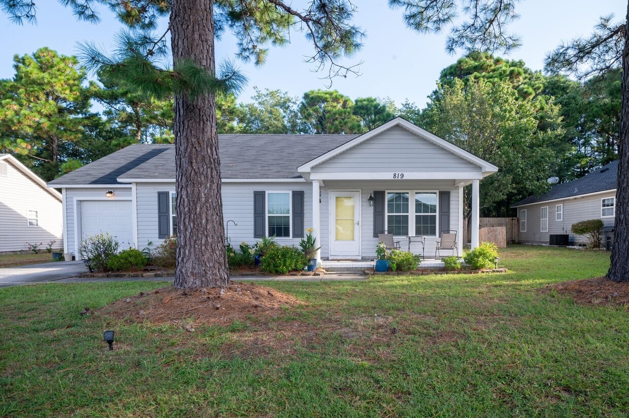 FURNISHED MONTHLY RENTAL-AVAILABLE STARTIN... - FURNISHED MONTHLY RENTAL-AVAILABLE STARTIN...