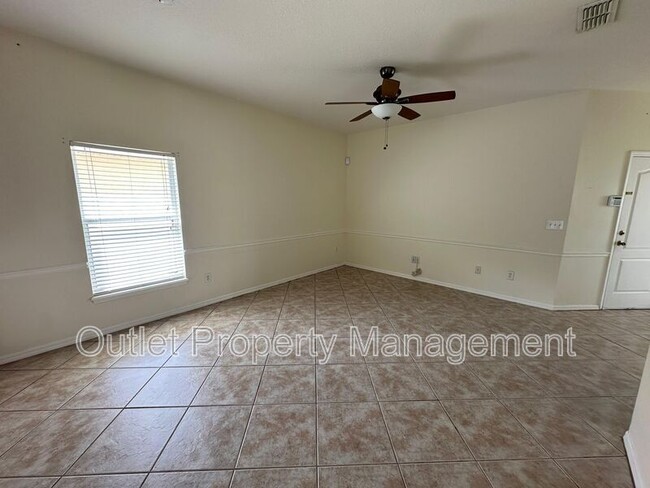 Photo - 4749 Waterside Pointe Cir