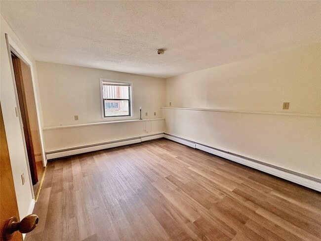 Photo - 1613 Newell Rd