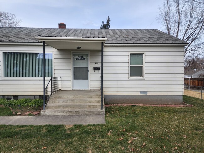 Building Photo - Spacious 2BR Duplex in Central Richland – ... Rental