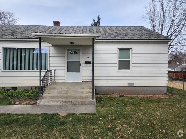 Building Photo - Spacious 2BR Duplex in Central Richland – ... Rental