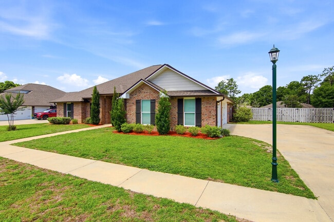 Photo - 2892 Chancery Ln