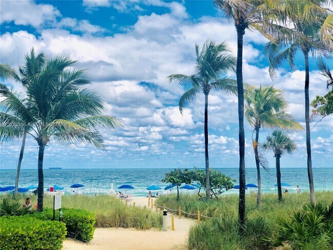10275 Collins Ave Unit 901