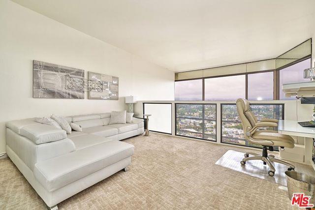 Building Photo - 4337 Marina City Dr Rental