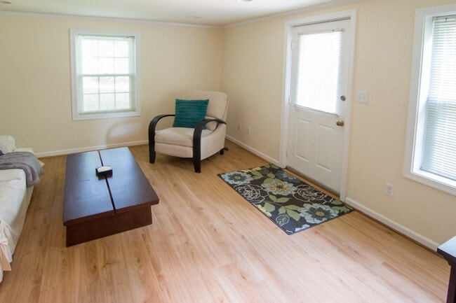 Photo - 1620 Rugby Ave Unit B