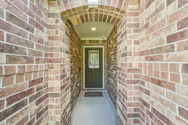 Photo - 25546 Kensington Lk Dr