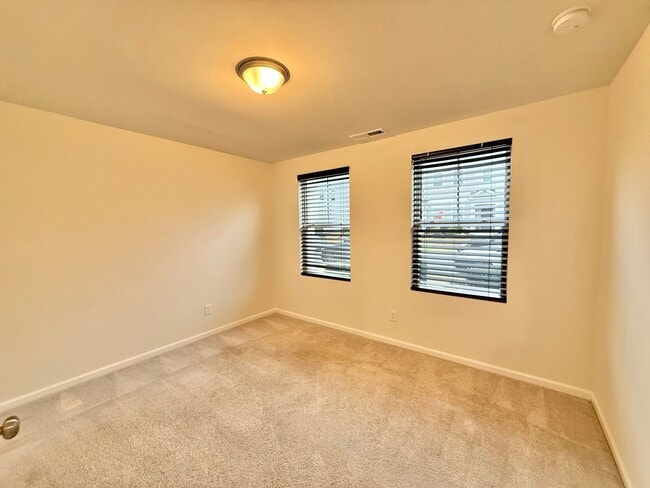 Photo - Stunning 3BD, 3.5BA Raleigh Townhome in the Desirable 5401 North Community Within Walking Distanc...