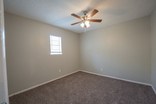 Photo - 3 bedroom home in Mesquite!