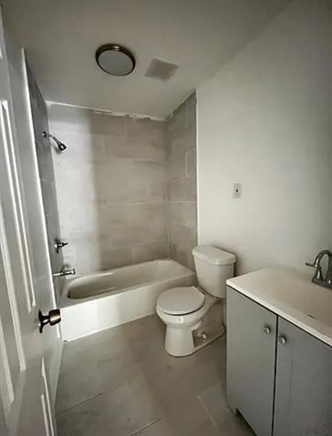 Building Photo - 5100 Echo Ave