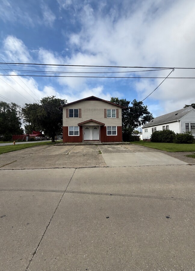 Photo - 801 W St Anthony Ave Unit B