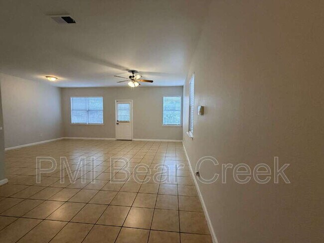 Photo - 6407 Waldron Dr Unit B