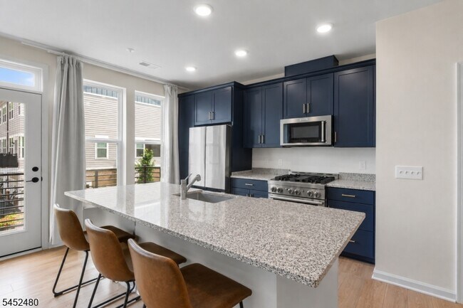 Photo - 7 Jessica Ln