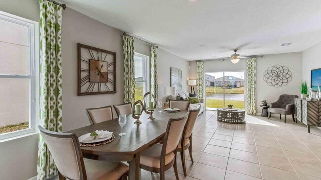 Photo - Spacious 5-Bed Retreat with Granite Elegance in Lakewood Ranch