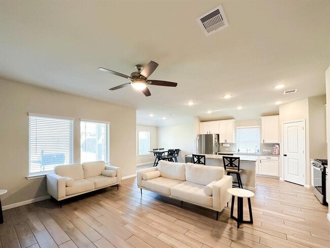 Photo - 2115 Boreas Ln