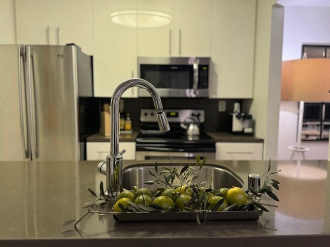 Building Photo - 141 S Clark Dr Unit 101