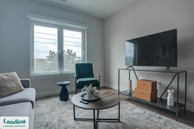 Photo - 1999 E Boston St Unidad 309.1406079