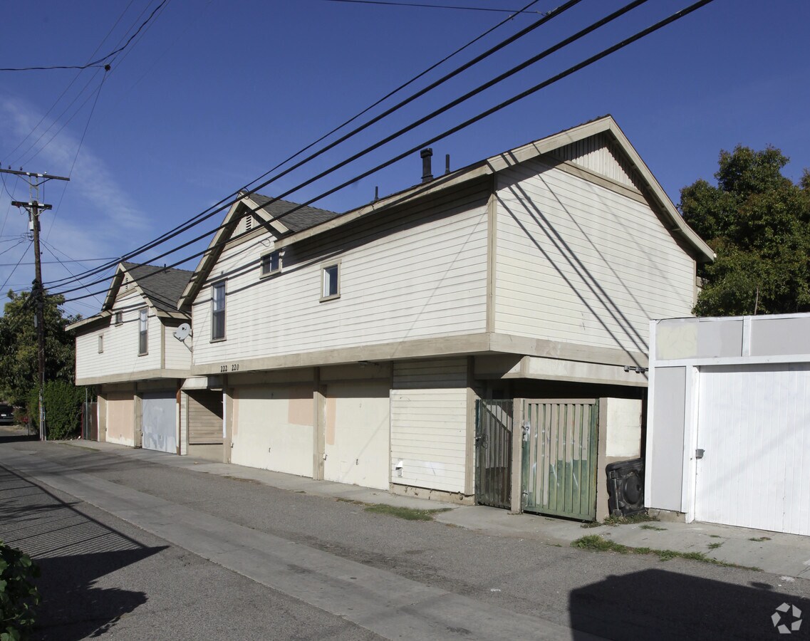 Photo - 220 W Truslow Ave