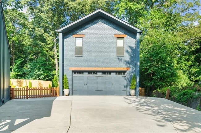 Photo - 1871 Dyer Cir
