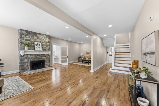 Photo - 94-96-96 Montrose St