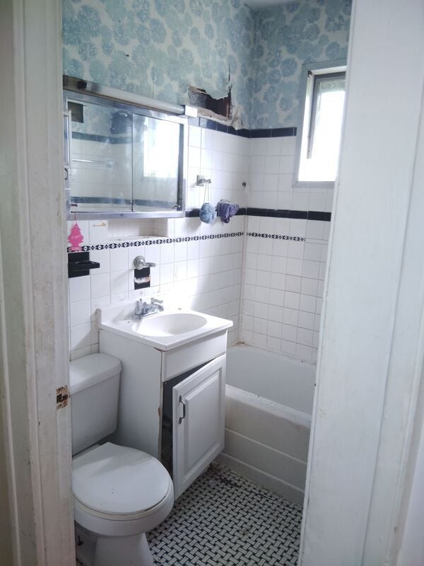 Photo - 4521 Oakwood Ave