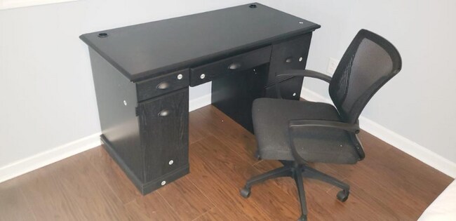 Photo - 4155 Lake Mist Dr NW