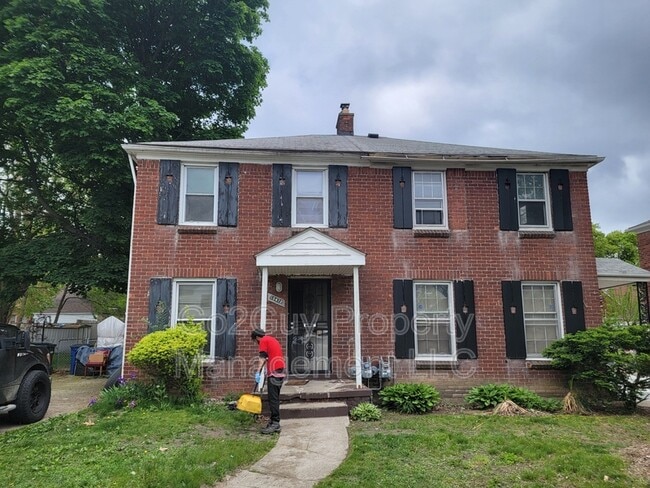Building Photo - 18472 Meyers Rd