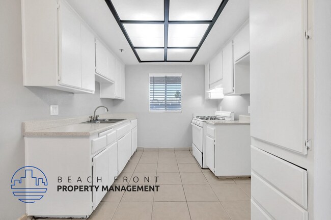 Photo - 710 W. Washington Ave.