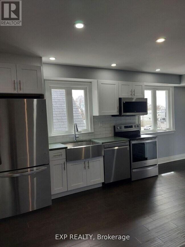 Photo - 6 Lapp St Unit Upper