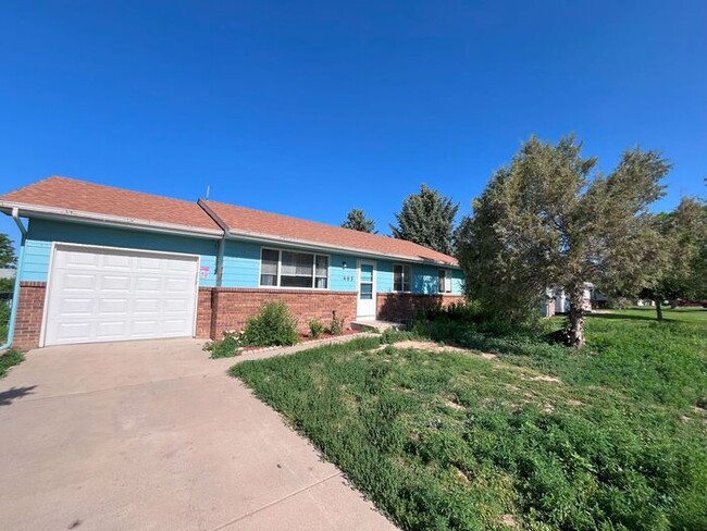 Cute 3 Bed, 1 Bath Ranch Home in Ault - Cute 3 Bed, 1 Bath Ranch Home in Ault