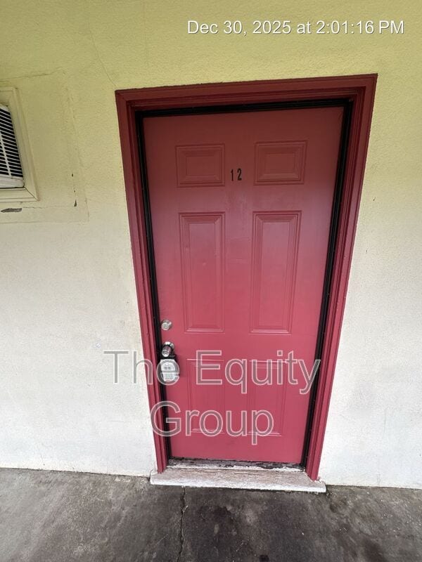 Building Photo - 352 S Blackstone St Unit 12