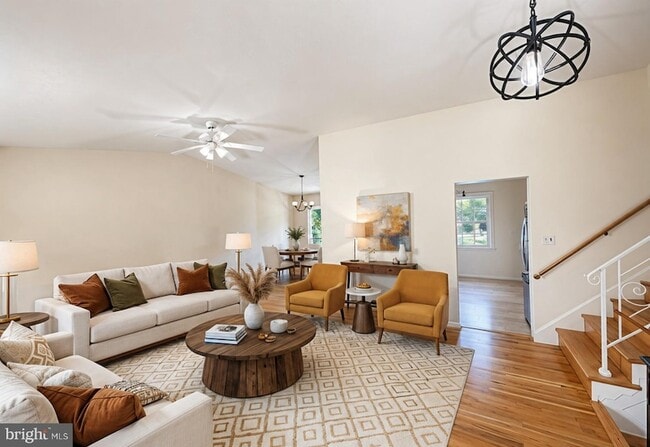 Photo - 13208 Hathaway Dr