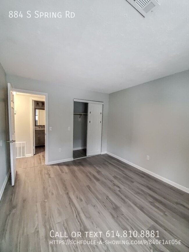 Photo - 884 S Spring Rd