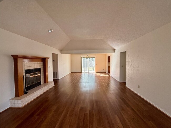 Photo - 9 Dunedin Dr