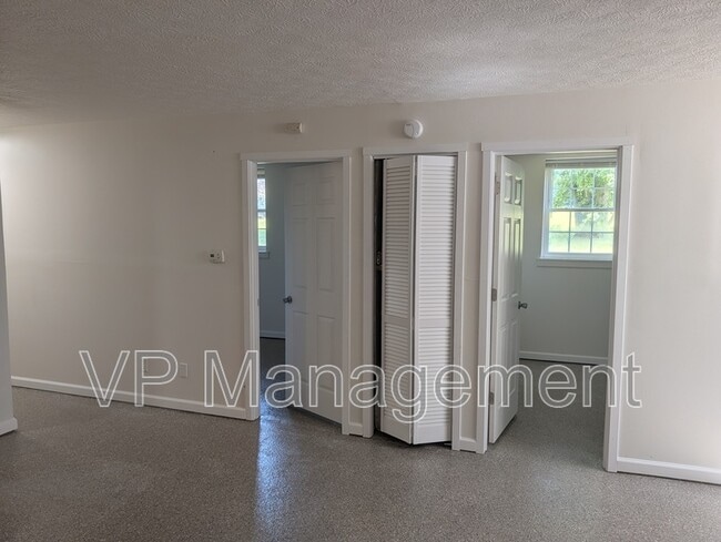 Photo - 2218 Emerald Dr Unit 7