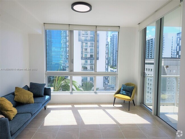 Building Photo - 300 S Biscayne Blvd Rental