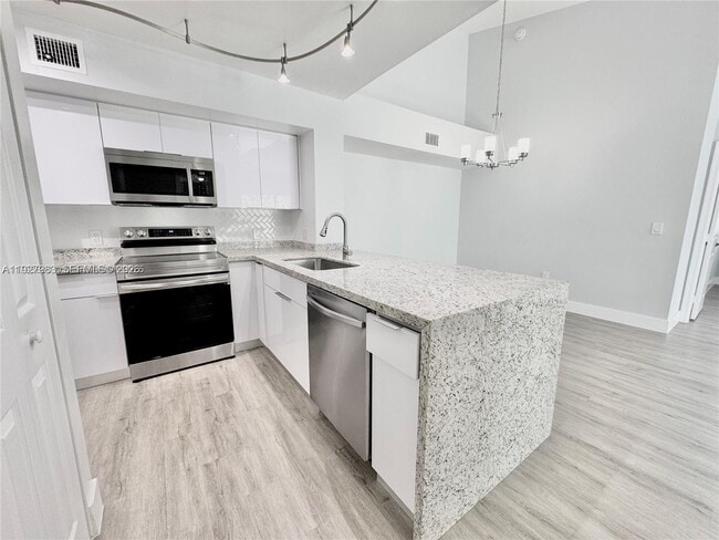 Photo - 677 SW 111th Ave Unit 303