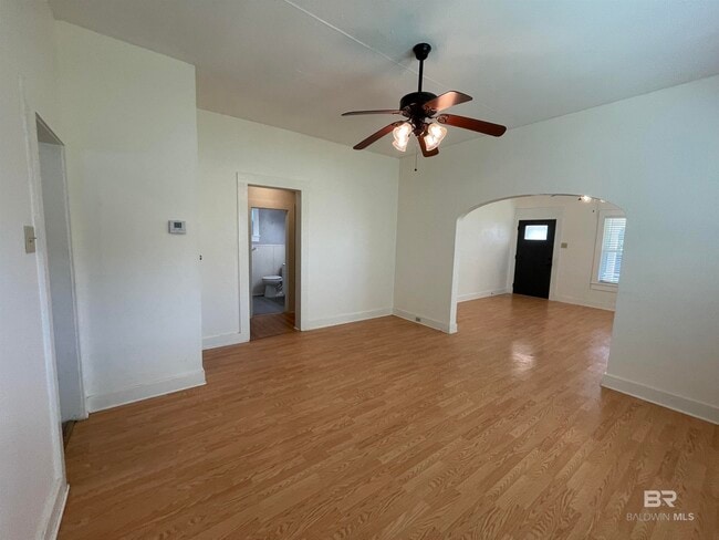 Photo - 207 NW 1st St