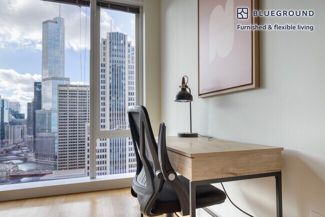 Photo - 340 E North Water St Unidad FL29-ID1000