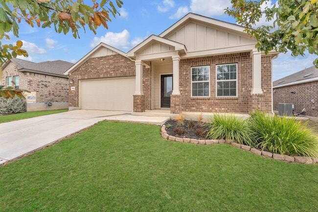 Building Photo - Spacious 3-Bed, 2-Bath Home in San Antonio