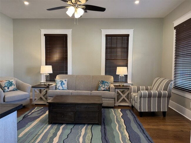 Photo - 3821 Avenue M