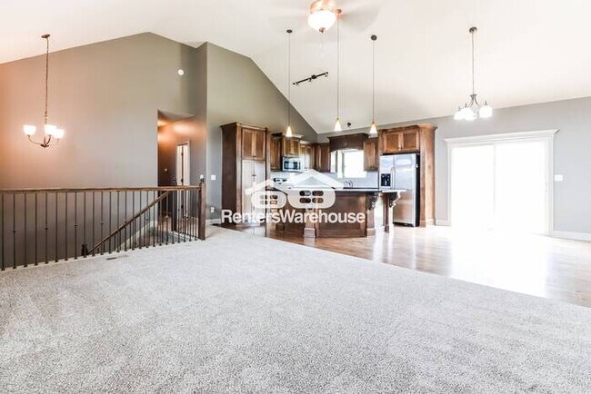 Photo - Beautiful 4 bed, 3 bath in Raymore!