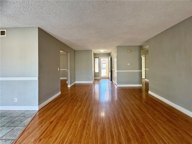 Photo - 7018 Montcliff Ave