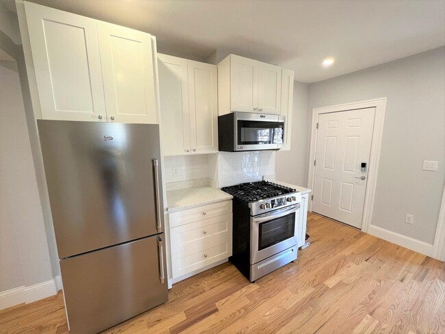 Photo - 363 Beacon St Apartments Unit 2
