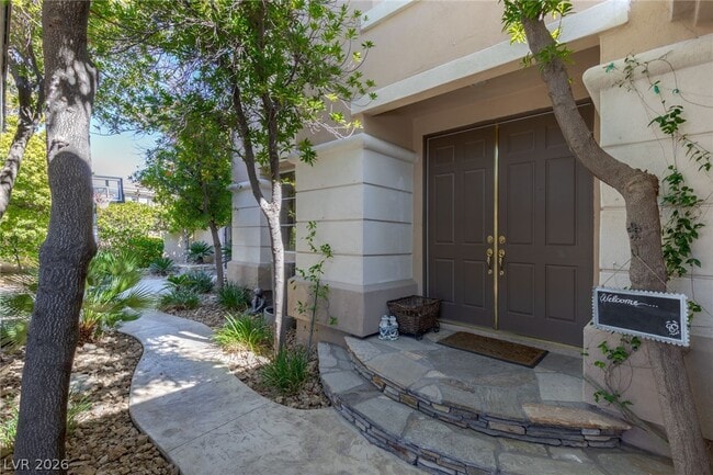 Photo - 724 Pinnacle Heights Ln