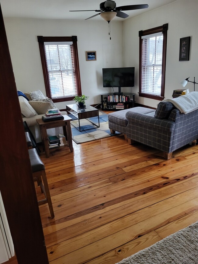 Photo - 25 Beech St Unidad A