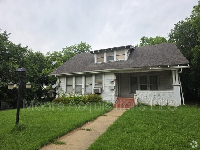 Building Photo - 415 W Rainey St Rental