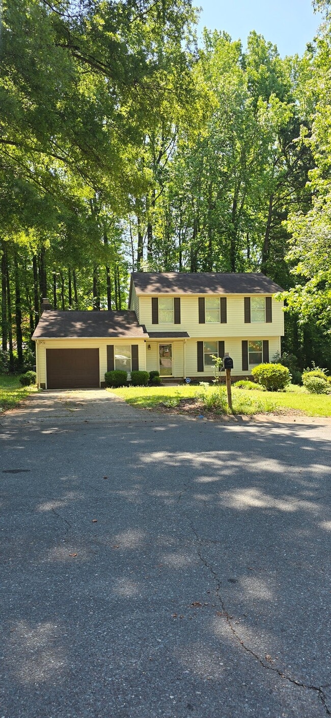 Building Photo - 6840 Honey Hurst Ln