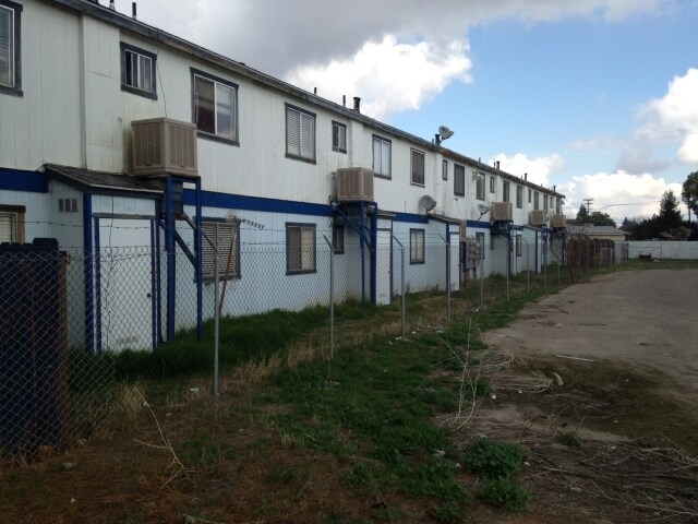 Photo - 1440 Grove St