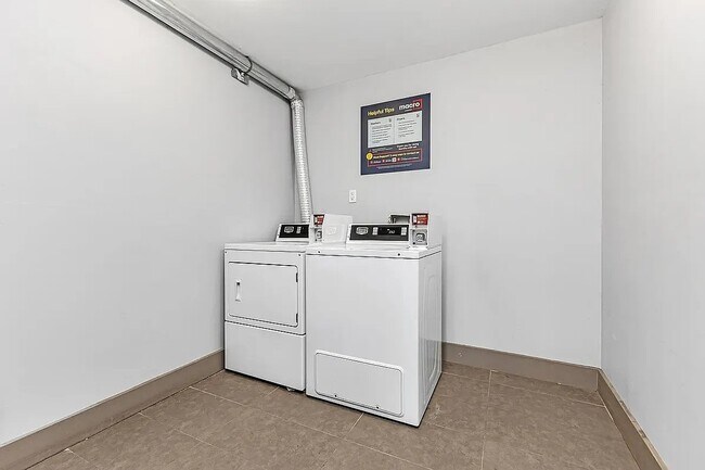 Photo - 540 Bainbridge St. Unidad 2L